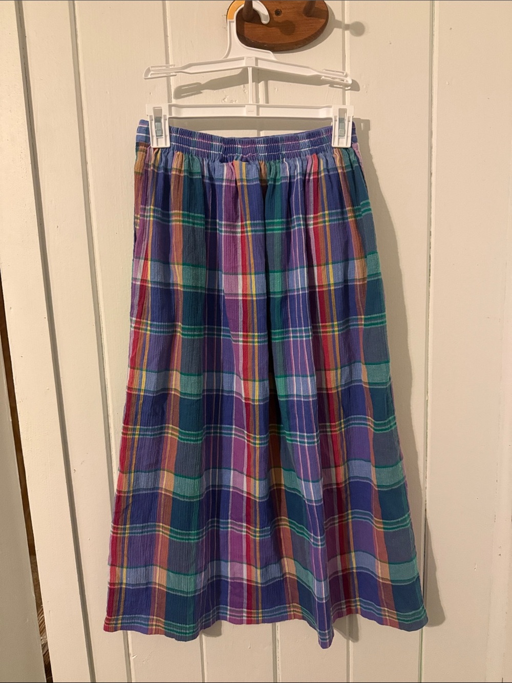 Multi colored plaid skirt with pockets